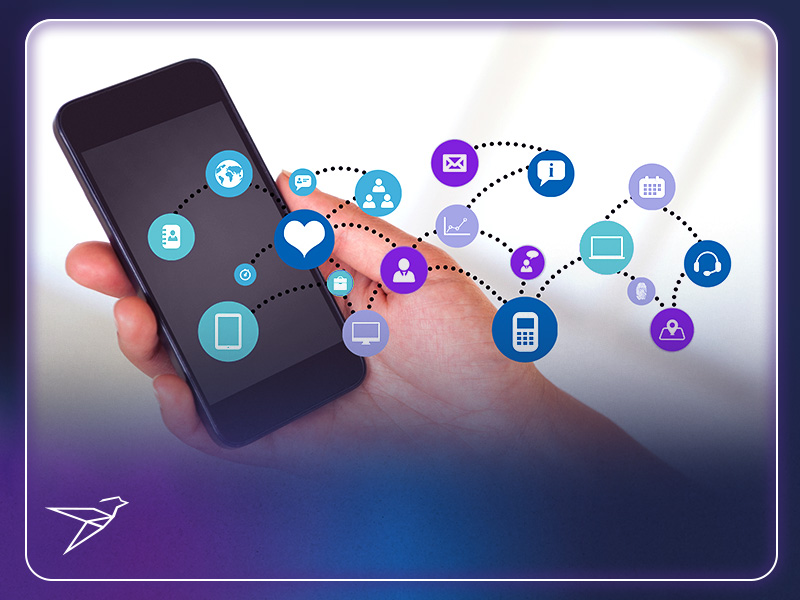 تكامل الأدوات مع CRM والدردشات الحية